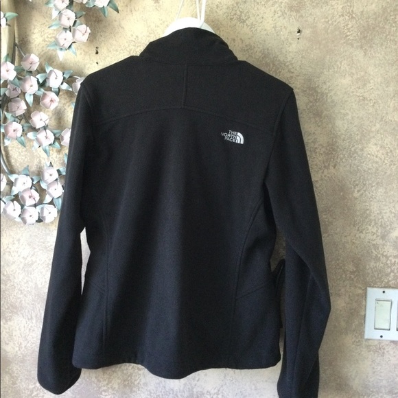 The North Face Jackets & Blazers - THE NORTH FACE jacket size M good condition